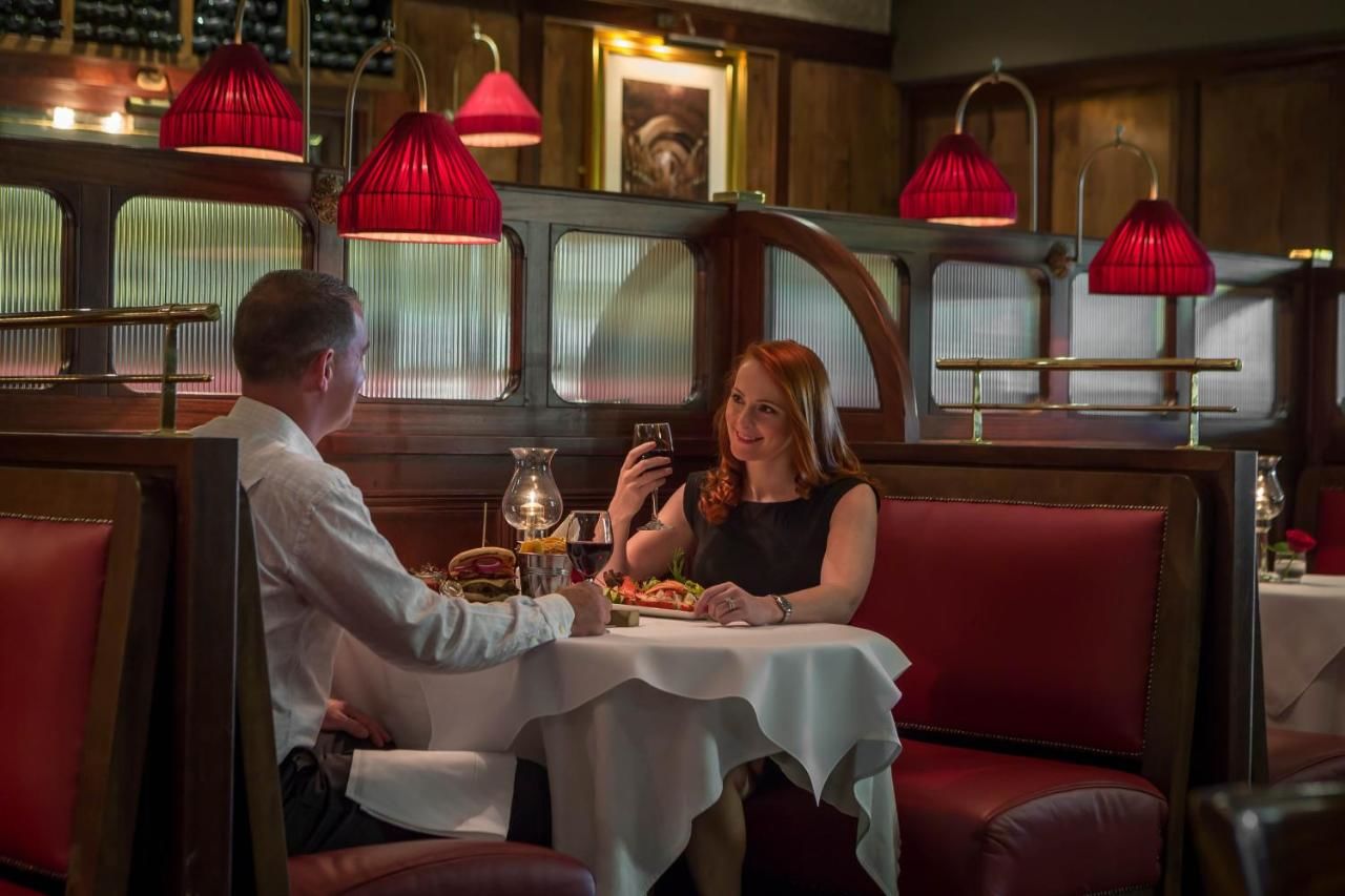 Отель Newpark Hotel Килкенни